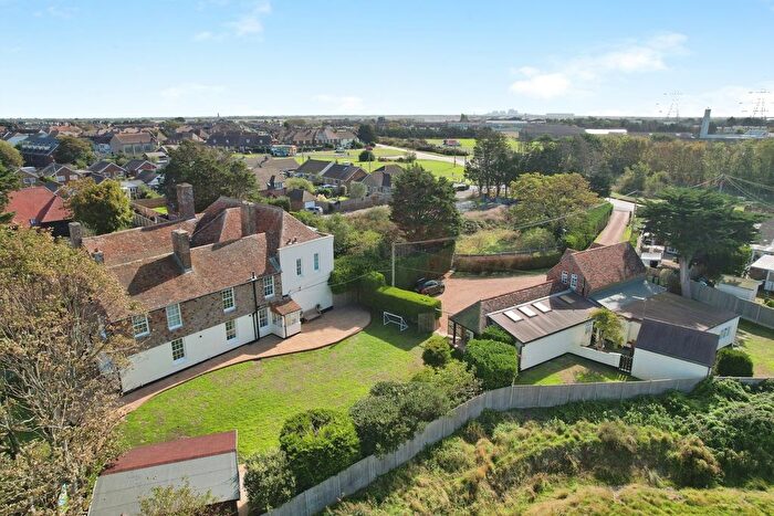 7 Bedroom Detached House For Sale In High Street, Lydd, Kent, TN29