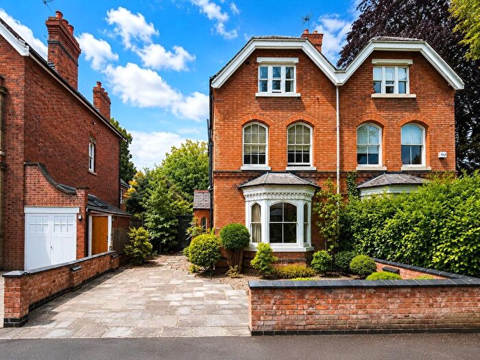 4 Bedroom Semi-Detached House For Sale In Knighton Drive, Stoneygate, Leicester, LE2