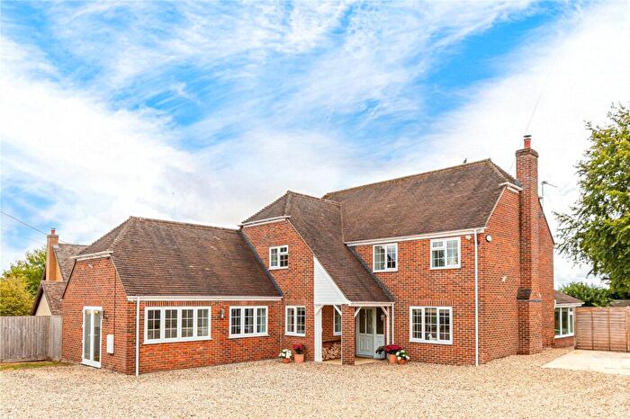 5 Bedroom Detached House To Rent In Folly Road, Lambourn, Hungerford, Berkshire, RG17