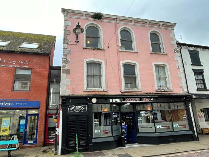1 Bedroom Flat For Sale In West Street, Leominster, HR6