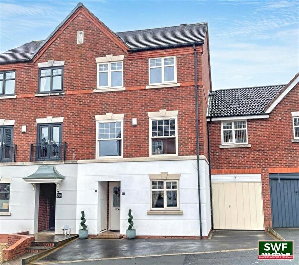 4 Bedroom Town House For Sale In Manderston Close, Milking Bank, Gornal, DY1