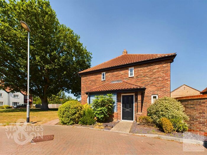 2 Bedroom Semi-Detached House To Rent In Minns Crescent, Poringland, NR14