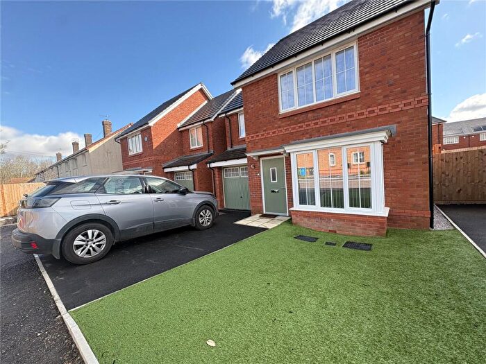 3 Bedroom Detached House To Rent In Nutmeg Way, Oldham, Greater Manchester, OL8