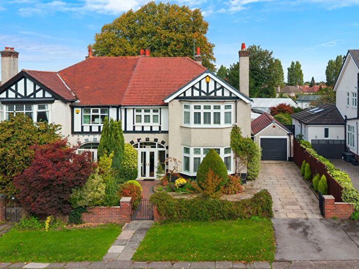4 Bedroom Semi-Detached House For Sale In Woolton Road, Wavertree, L15