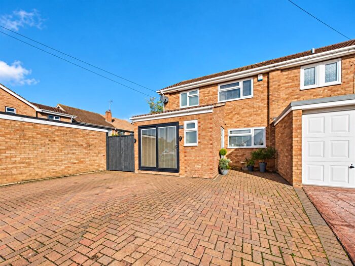 3 Bedroom End Of Terrace House For Sale In Moselle Drive, Churchdown, Gloucester, GL3