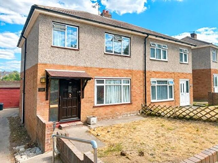 3 Bedroom Semi-Detached House To Rent In Ingle Road, Chatham, ME4