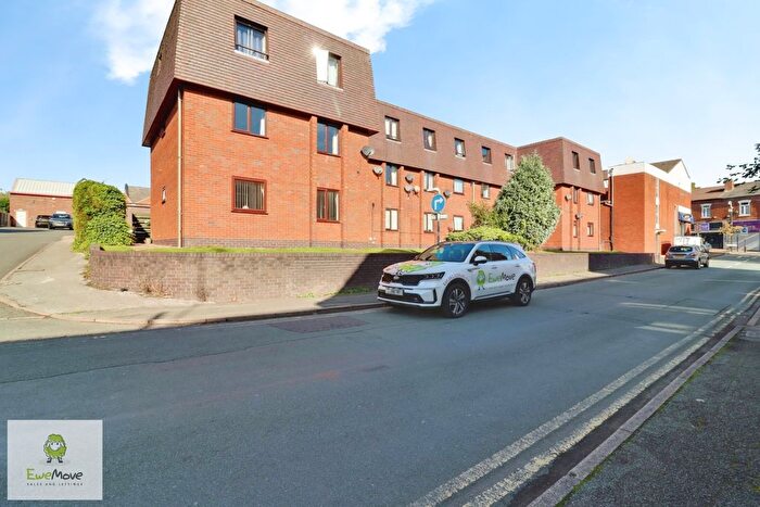 1 Bedroom Flat For Sale In Trent House Eskrett Street, Hednesford, Hednesford, Cannock, Staffordshire, WS12