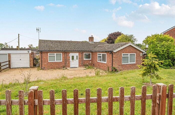3 Bedroom Detached Bungalow For Sale In Kimpton, Andover, SP11