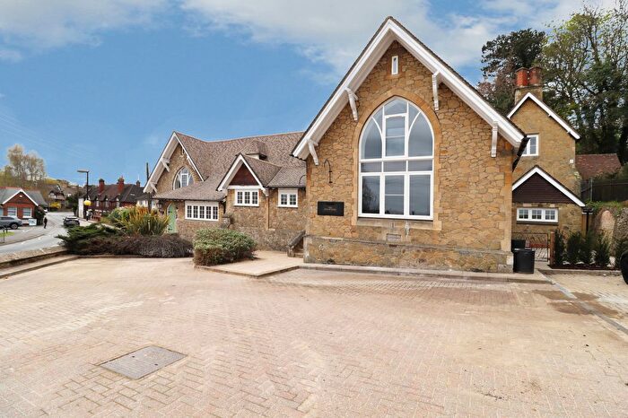 2 Bedroom Flat For Sale In London Road, Westerham, TN16