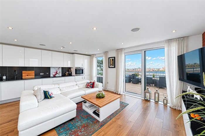 3 Bedroom Apartment For Sale In No Street, Woolwich, SE18