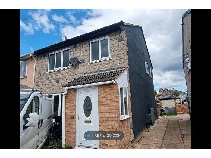 3 Bedroom Semi-Detached House To Rent In Elmfield Road, Doncaster, DN11