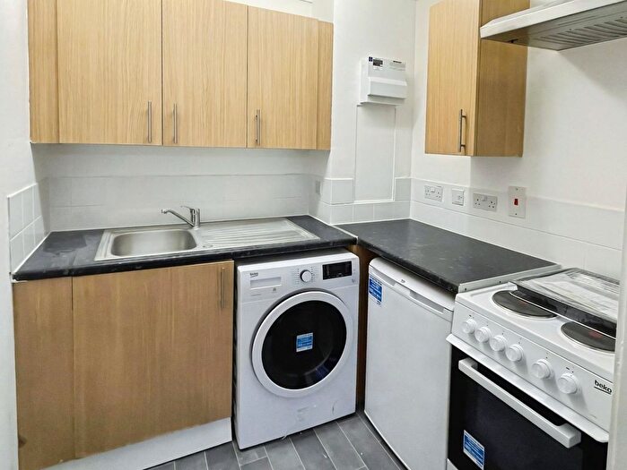1 Bedroom Flat To Rent In Bushfield Court, Peterborough, PE2