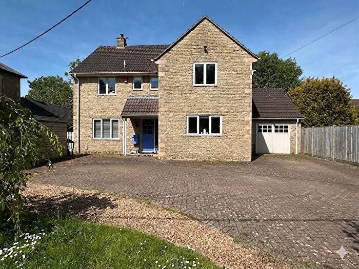 4 Bedroom Detached House For Sale In The Street, Lea, SN16
