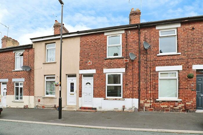 2 Bedroom Terraced House For Sale In Diamond Place, Harrogate, HG1