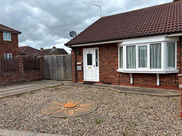 2 Bedroom Semi-Detached Bungalow For Sale In Pickering Avenue, Hornsea, HU18
