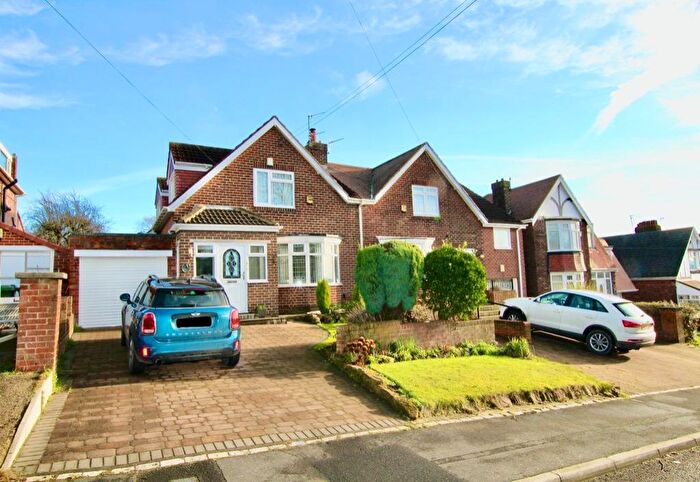 3 Bedroom Semi-Detached House For Sale In Long Bank, Northside, Birtley, Gateshead, DH3