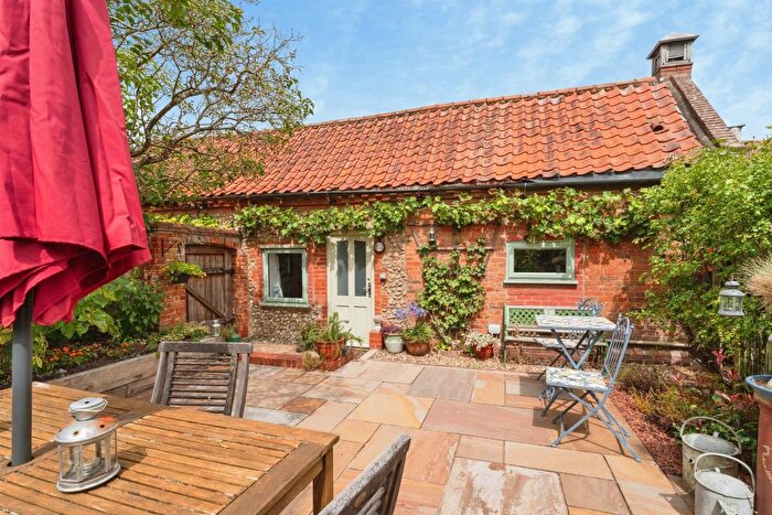 2 Bedroom Cottage For Sale In Foulsham Road, Hindolveston, Dereham, NR20