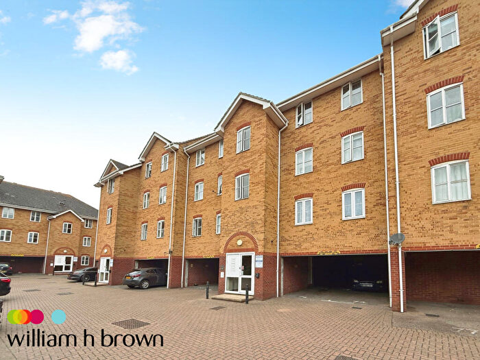 2 Bedroom Apartment To Rent In Timber Court, Grays, RM17