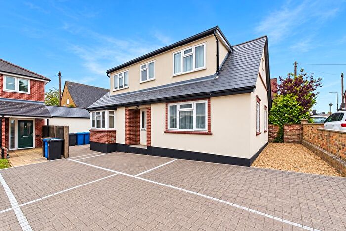 3 Bedroom Flat To Rent In Upper East Street, Sudbury, CO10