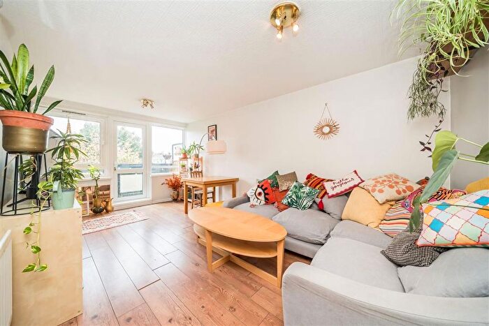 2 Bedroom Flat For Sale In Jamaica Street, Stepney Green, E1