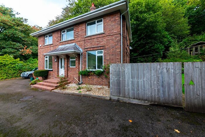 4 Bedroom Detached House For Sale In Twyn Road, Abercarn, Newport., NP11