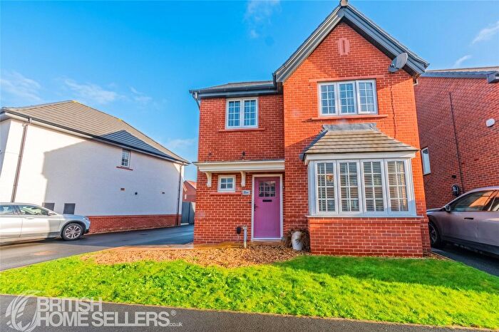 4 Bedroom Detached House For Sale In Watergrove Crescent, Great Sankey, Warrington, Cheshire, WA5