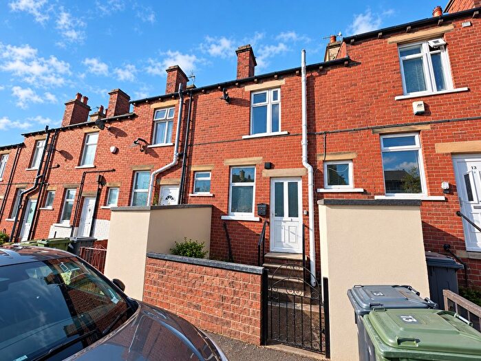 2 Bedroom Terraced House To Rent In Highfield Terrace, Cleckheaton, West Yorkshire, BD19