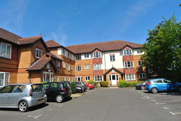 2 Bedroom Apartment To Rent In Addlestone, Surrey, KT15