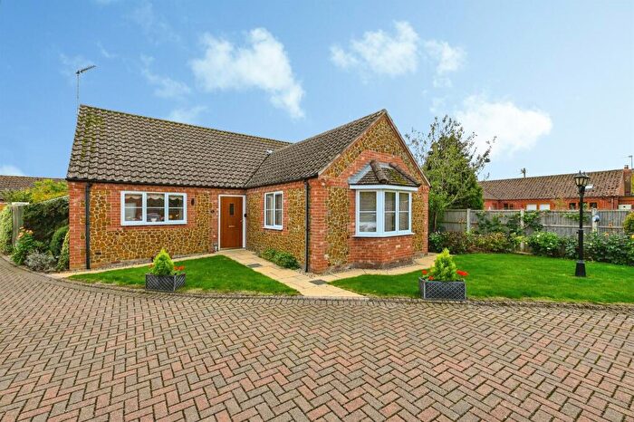 3 Bedroom Detached Bungalow For Sale In Willowmead Close, Snettisham, King'S Lynn, PE31