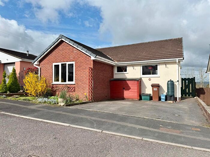 2 Bedroom House For Sale In Sideling Fields, Tiverton, Devon, EX16