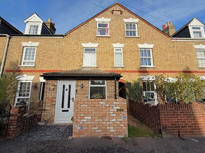 4 Bedroom Terraced House For Sale In Sun Street, Biggleswade, SG18