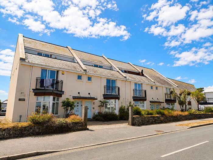 2 Bedroom Flat For Sale In Trehellan Heights, Pentire, Newquay, TR7