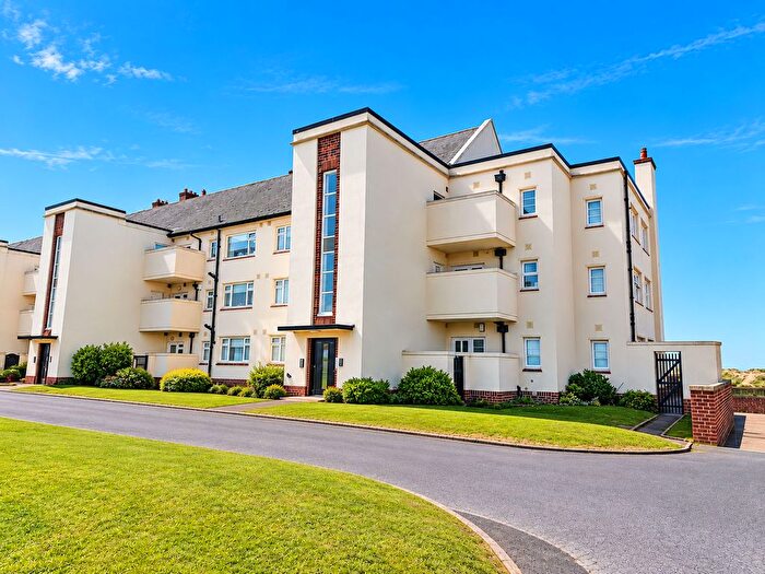 2 Bedroom Flat For Sale In Burbo Bank Road South, Liverpool, L23