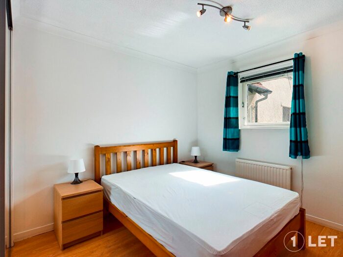 1 Bedroom Flat To Rent In The Paddockholm, Corstorphine, Edinburgh, EH12