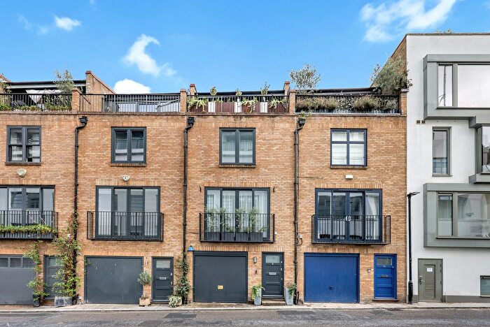 3 Bedroom Terraced House To Rent In North Mews, London, WC1N