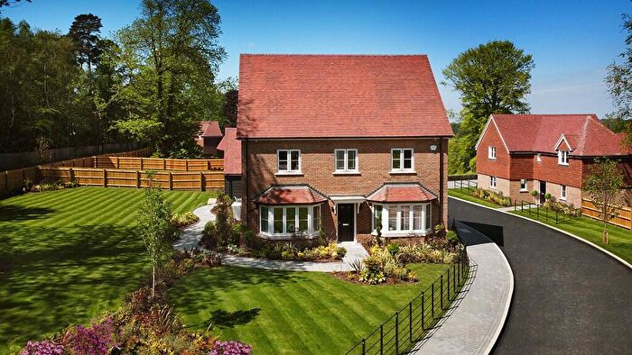 4 Bedroom Detached House For Sale In Scotland Lane, Haslemere, GU27