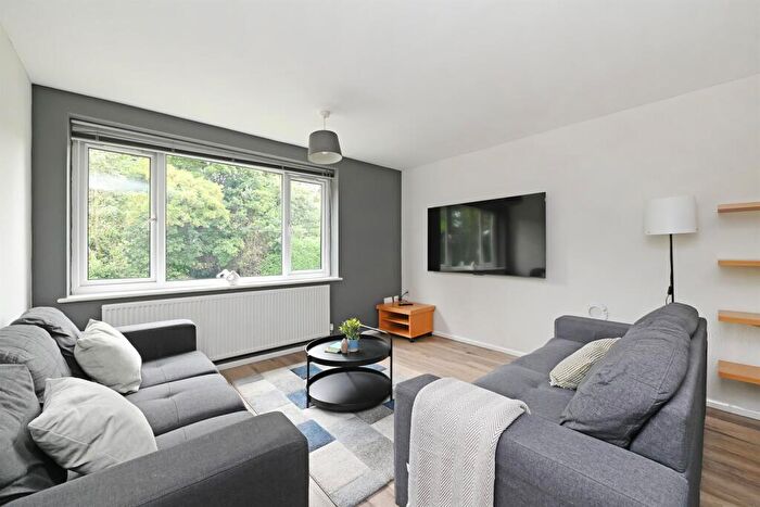4 Bedroom Apartment To Rent In Flat H, Tapton House, Broomhill, S10