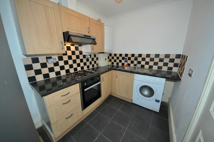 1 Bedroom Flat To Rent In Heath Park Road, Romford, RM2