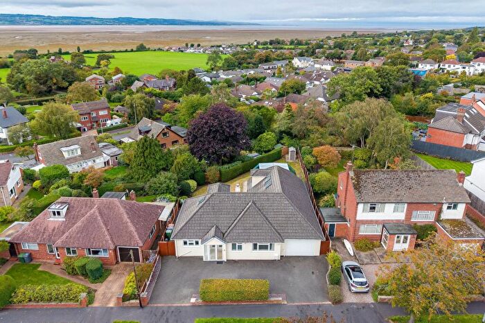 4 Bedroom Detached Bungalow For Sale In Hinderton Drive, Heswall, CH60