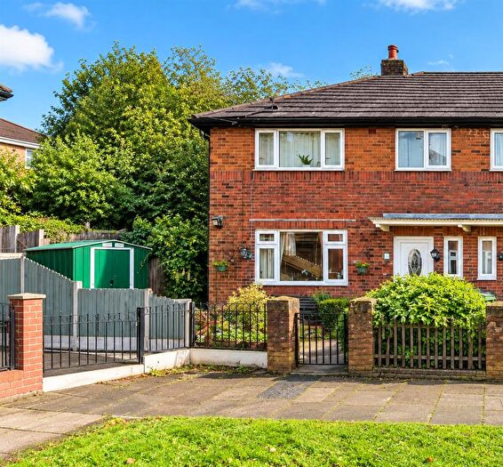 3 Bedroom Terraced House To Rent In Nevis Grove, Bolton, BL1