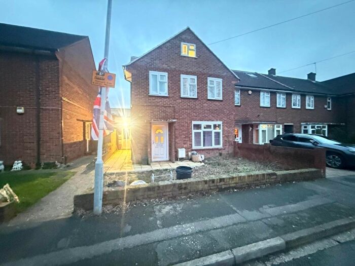3 Bedroom Flat To Rent In Pinn Close, Cowley, UB8