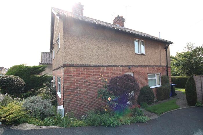3 Bedroom Semi-Detached House To Rent In Pretoria Road, Canterbury (Student/Sharer Accommodation), CT1