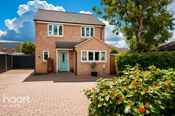 3 Bedroom Detached House For Sale In Green End Road, Sawtry, PE28