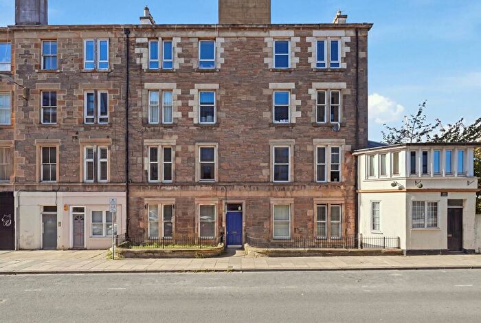 2 Bedroom Flat For Sale In , Grove Street, Edinburgh, EH3