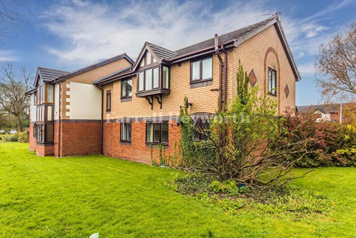2 Bedroom Flat For Sale In Ashtongate, Ashton On Ribble, Preston, PR2