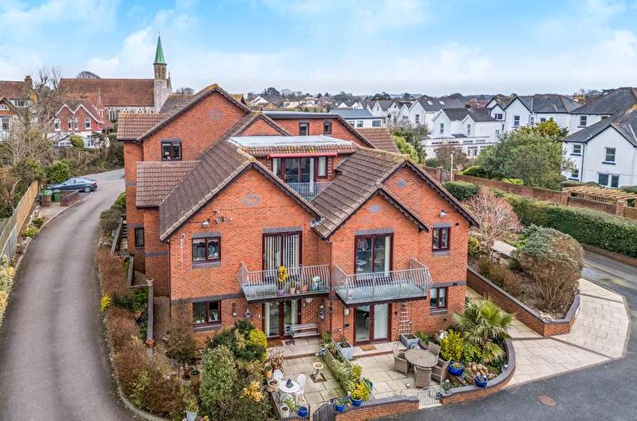 2 Bedroom Flat For Sale In Raddenstile Lane, Exmouth, EX8