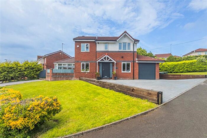 4 Bedroom Detached House For Sale In Fernside Way, Norden, Greater Manchester, OL12