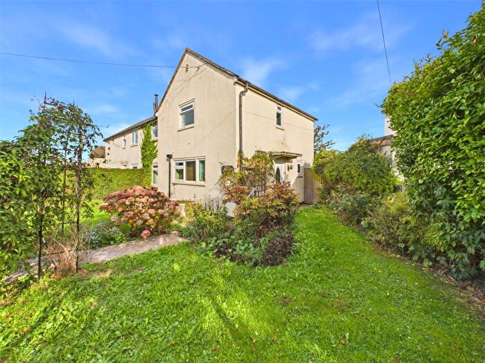 3 Bedroom Semi-Detached House For Sale In Barnfield Road, Nailsworth, Stroud, Gloucestershire, GL6