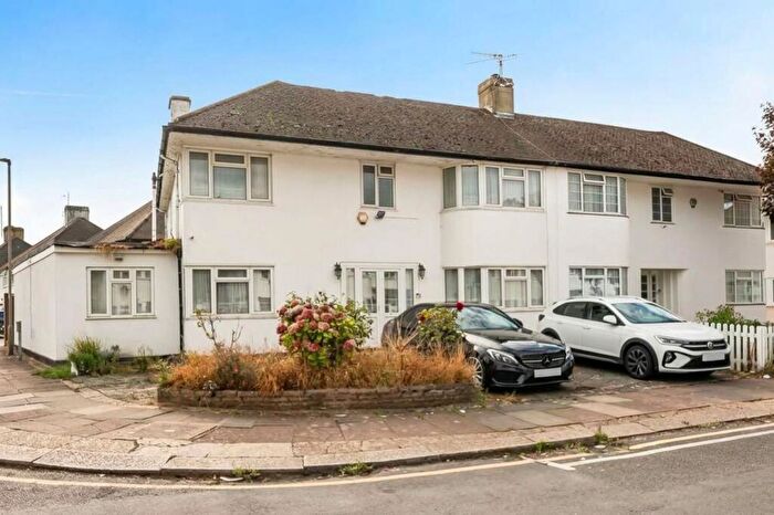 5 Bedroom Semi-Detached House For Sale In Old Rectory Gardens, Edgware, HA8