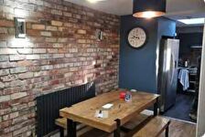 4 Bedroom Terraced House To Rent In Brailsford Road, Fallowfield, Manchester, M14